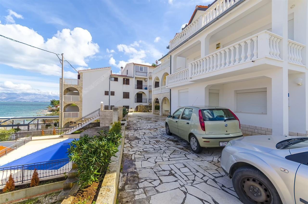 Apartments Krusica Trogir Bagian luar foto