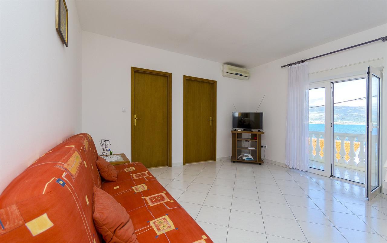 Apartments Krusica Trogir Bagian luar foto
