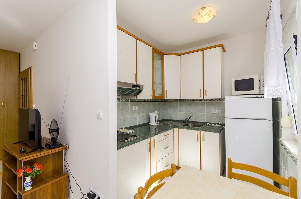 Apartments Krusica Trogir Bagian luar foto