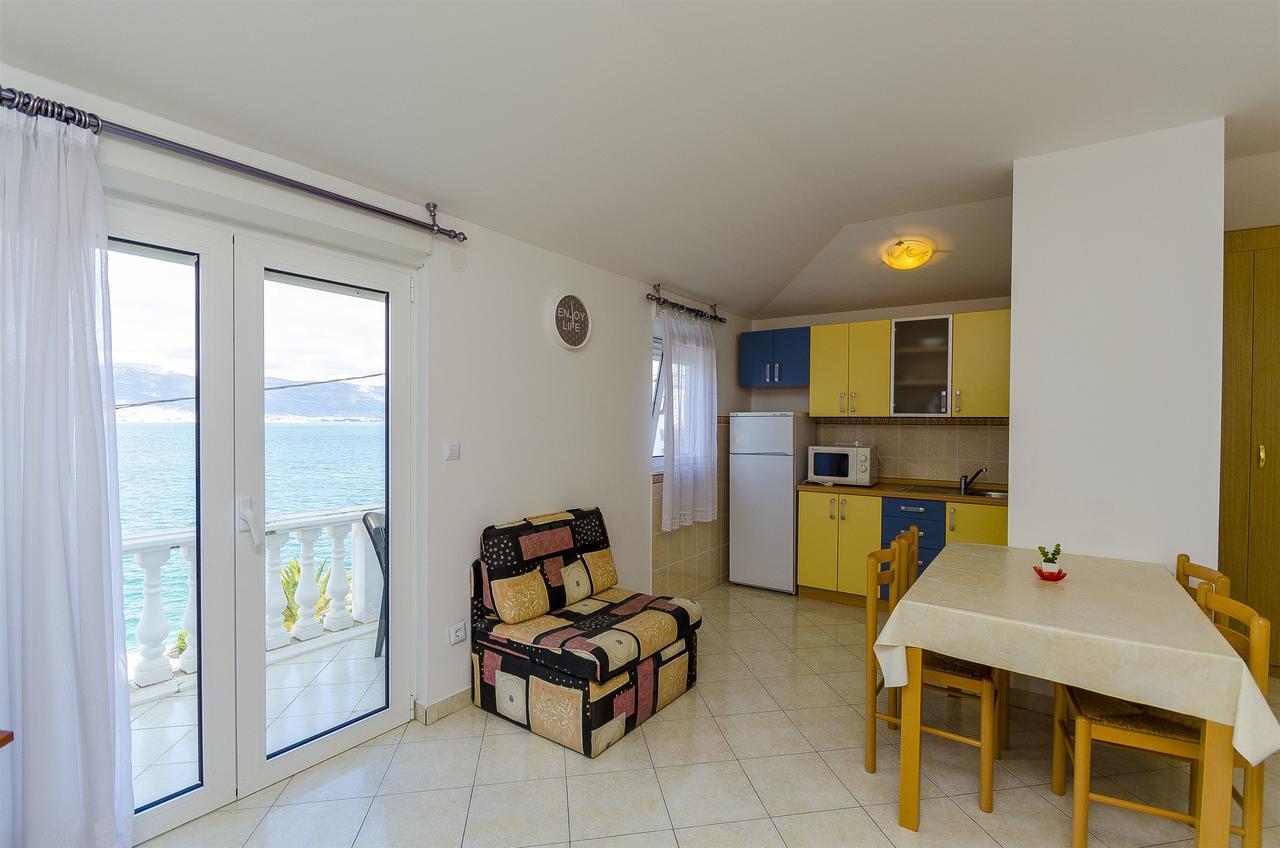 Apartments Krusica Trogir Bagian luar foto