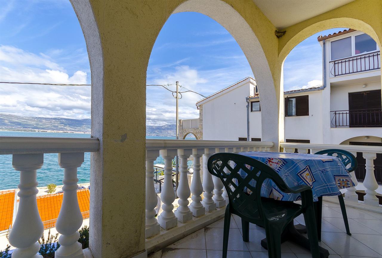 Apartments Krusica Trogir Bagian luar foto